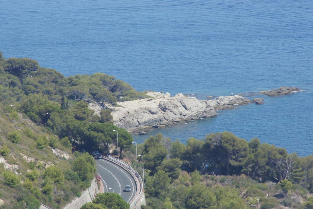 Total Sea View Grimaldi Apartment Ventimiglia Exterior photo