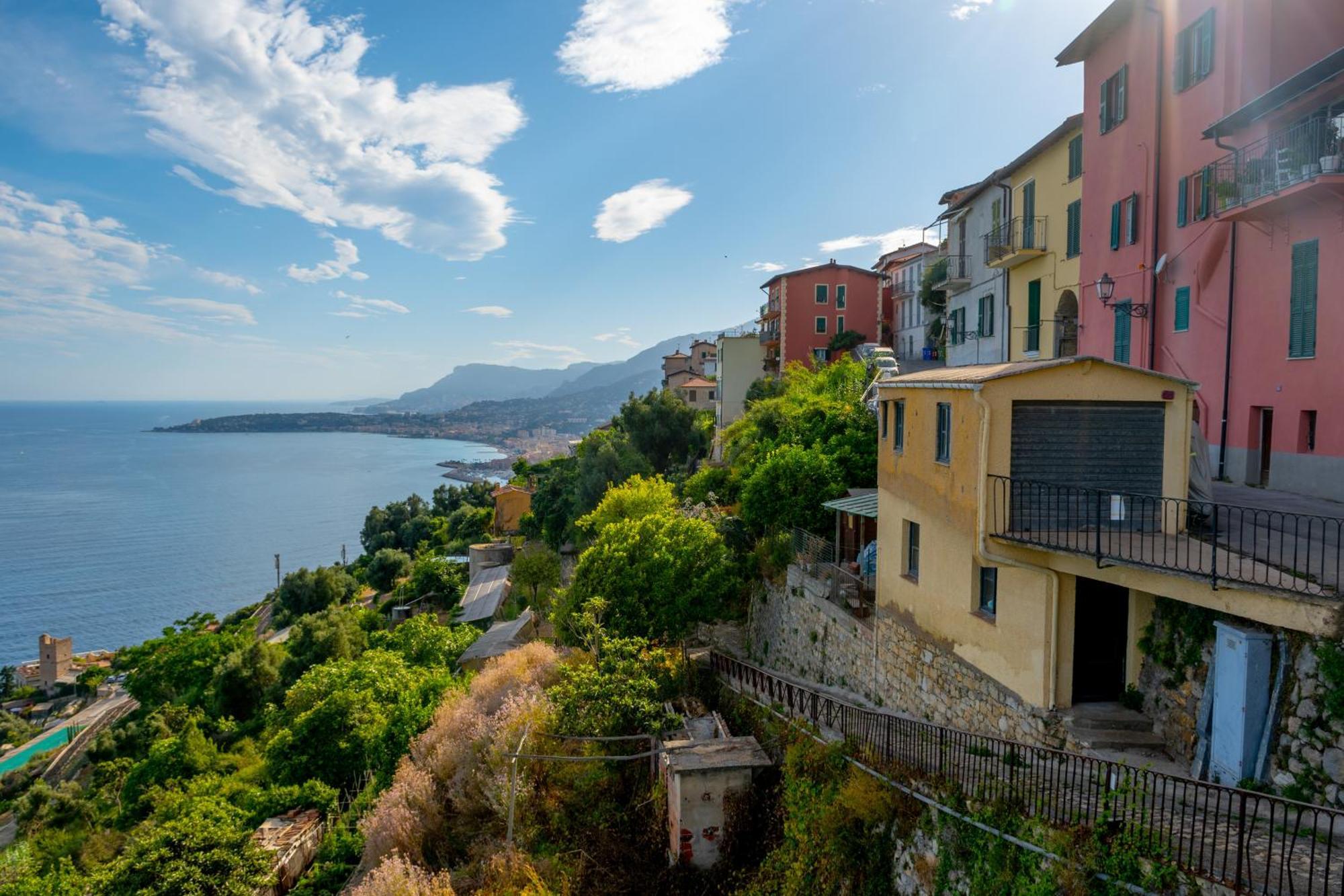 Total Sea View Grimaldi Apartment Ventimiglia Exterior photo